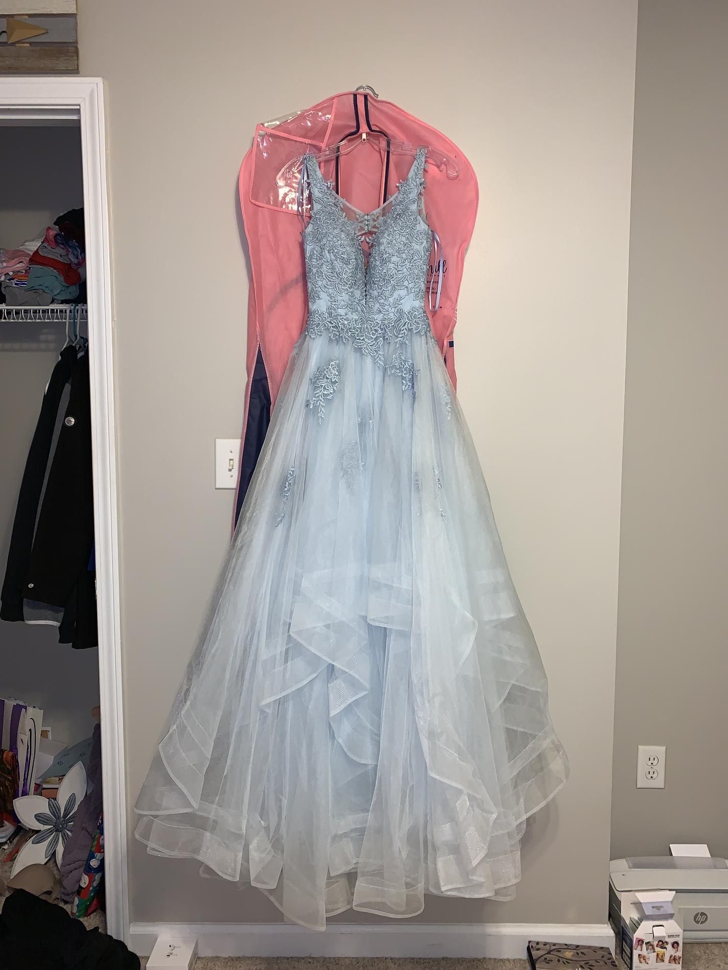 La Femme Size 0 Prom Blue Ball Gown on Queenly
