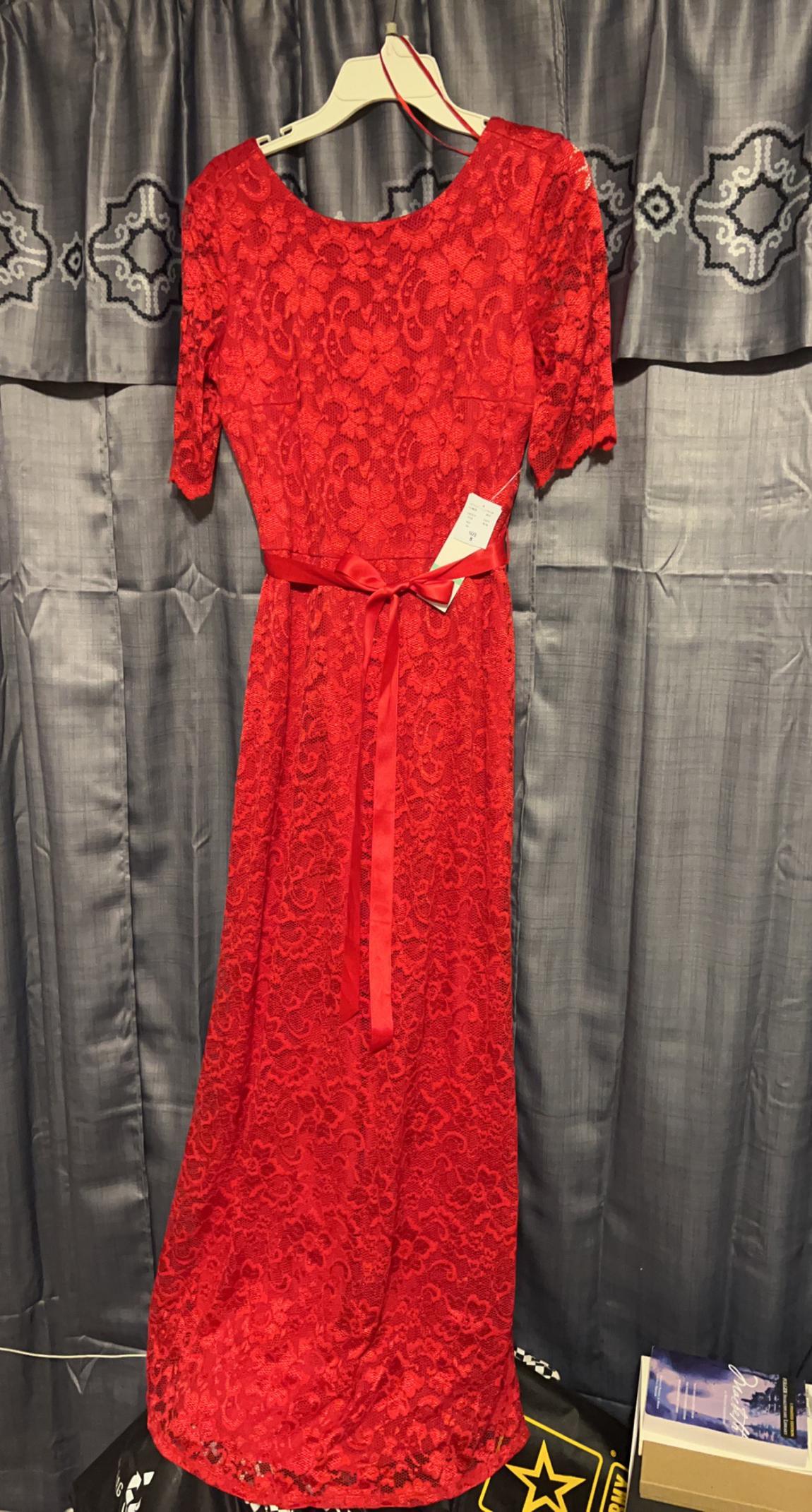 Size 8 Cap Sleeve Red Floor Length Maxi on Queenly
