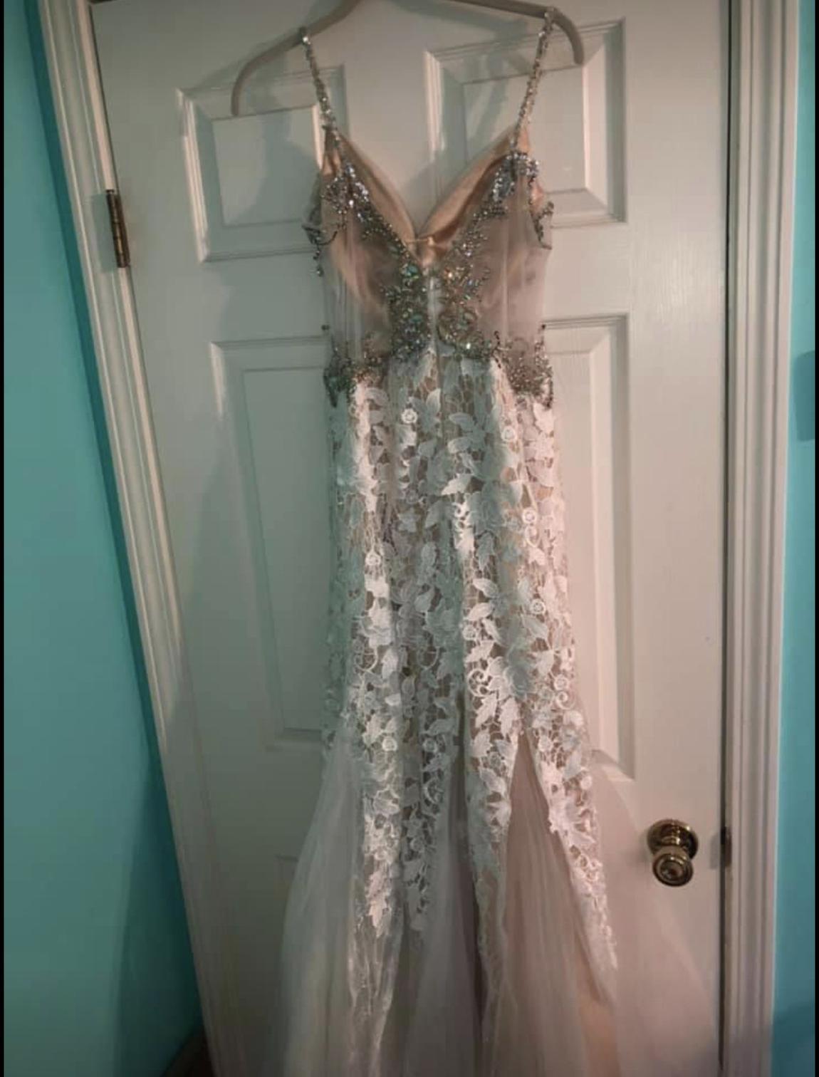 Mac Duggal Size 10 Wedding Lace White Mermaid Dress on Queenly