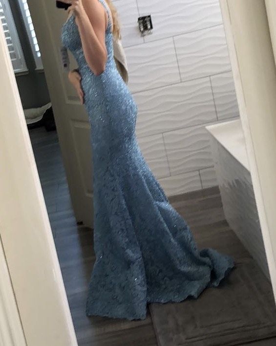 Sherri Hill Size 4 Prom Plunge Lace Light Blue Mermaid Dress on Queenly