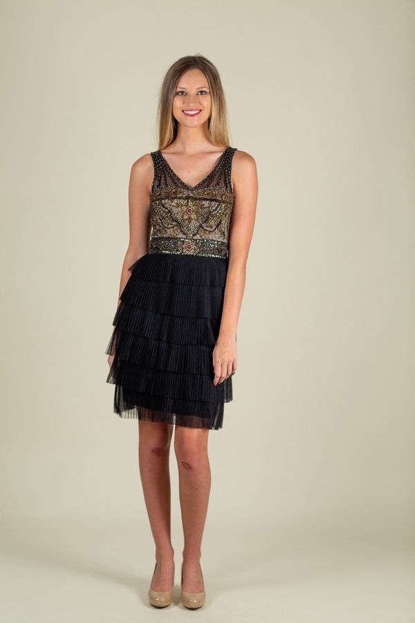 Sue Wong Size 4 Sequined Black Cocktail Dress on Queenly