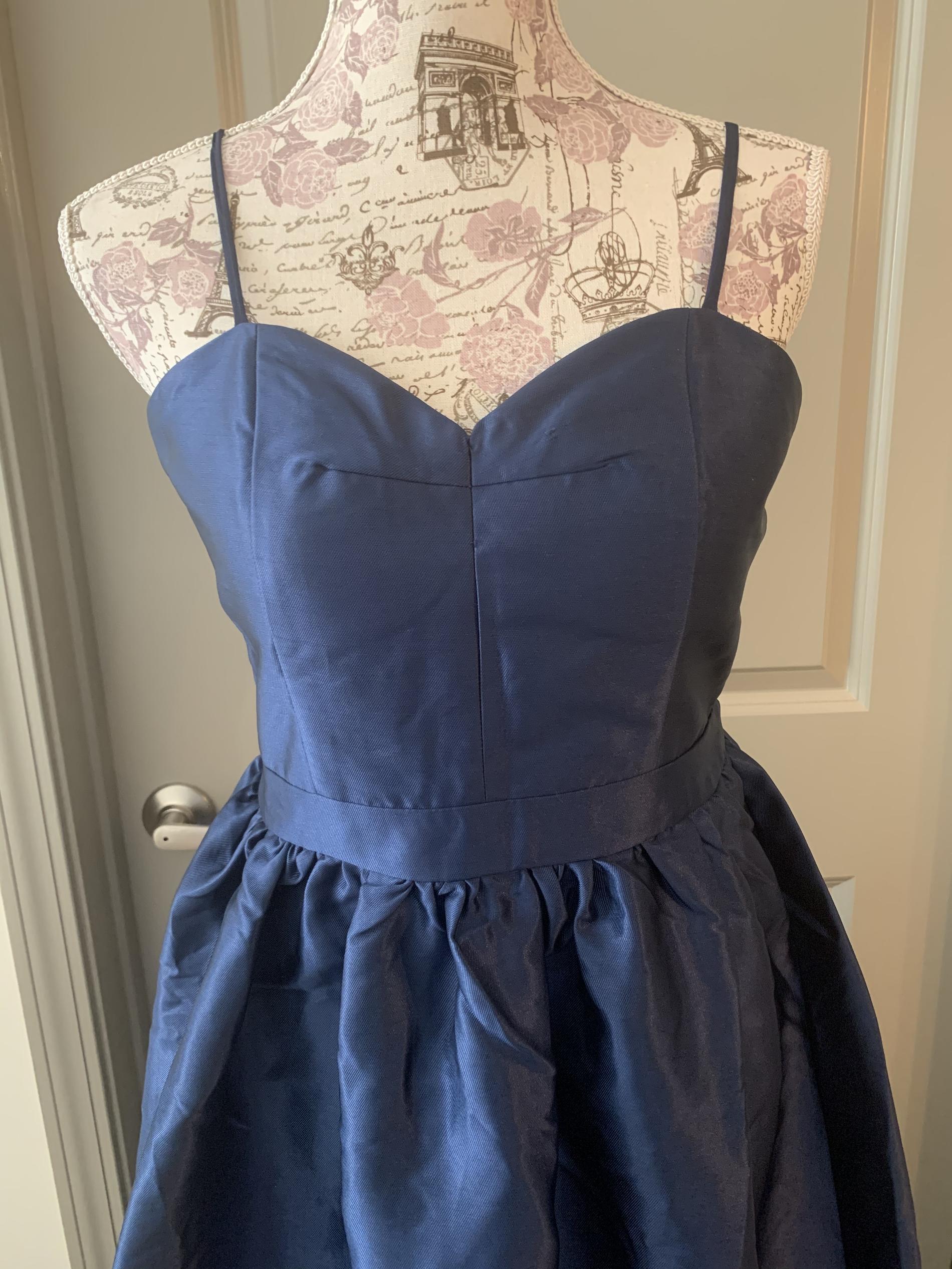 Size 4 Navy Blue Ball Gown on Queenly