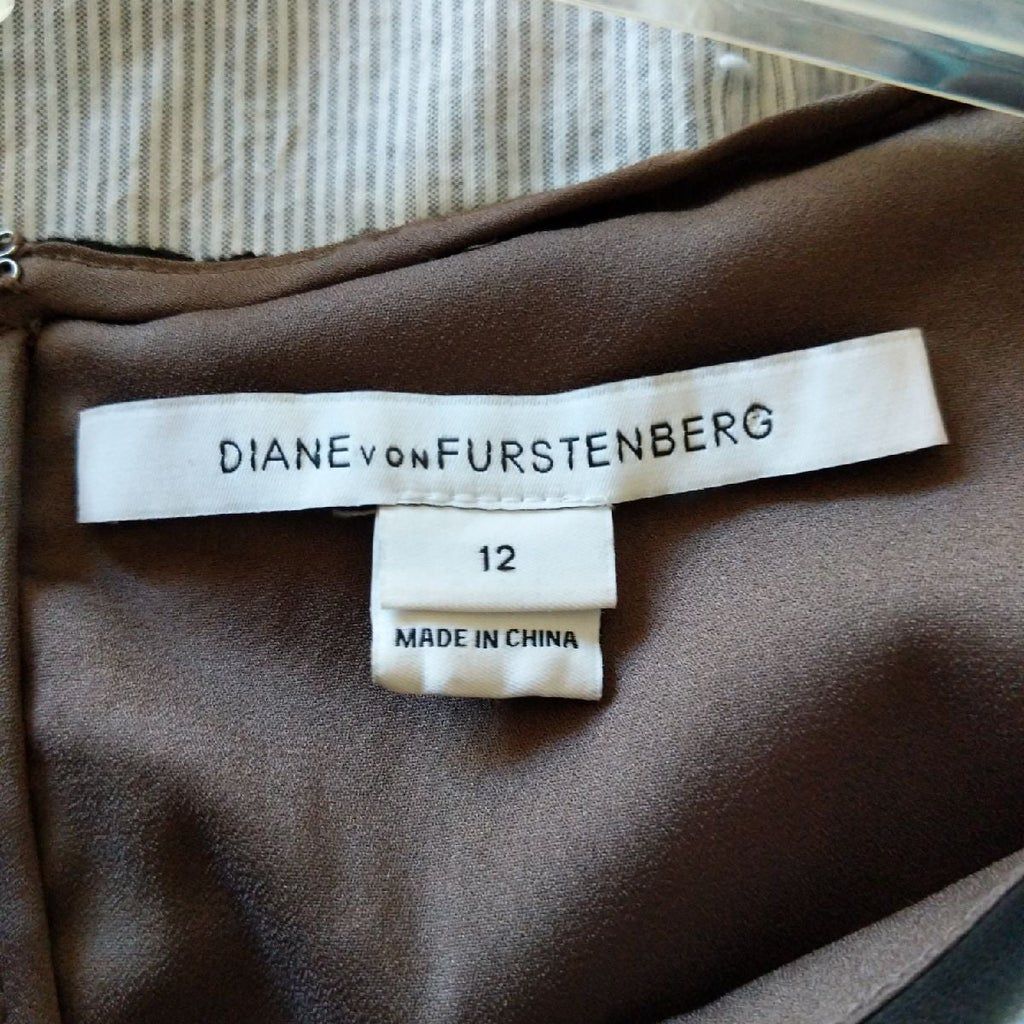 Diane von Furstenberg Size 12 Lace Black Cocktail Dress on Queenly