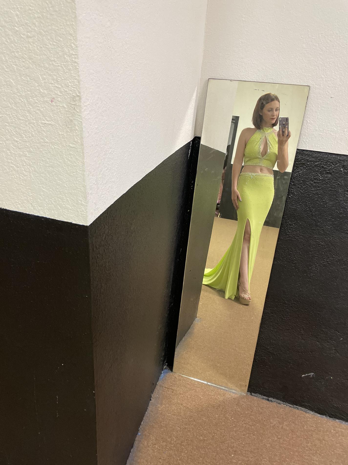 Size 00 Green Side Slit Dress on Queenly
