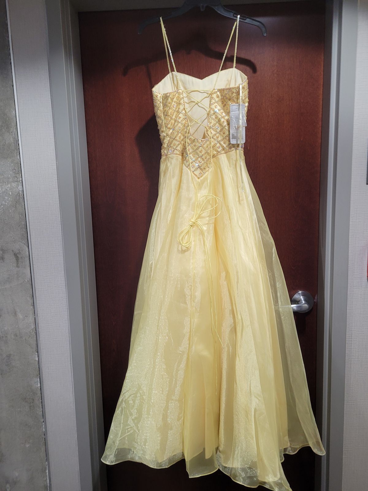 Style 40345 Marsoni by Colors Dress Size 6 Yellow A-line Dress on Queenly