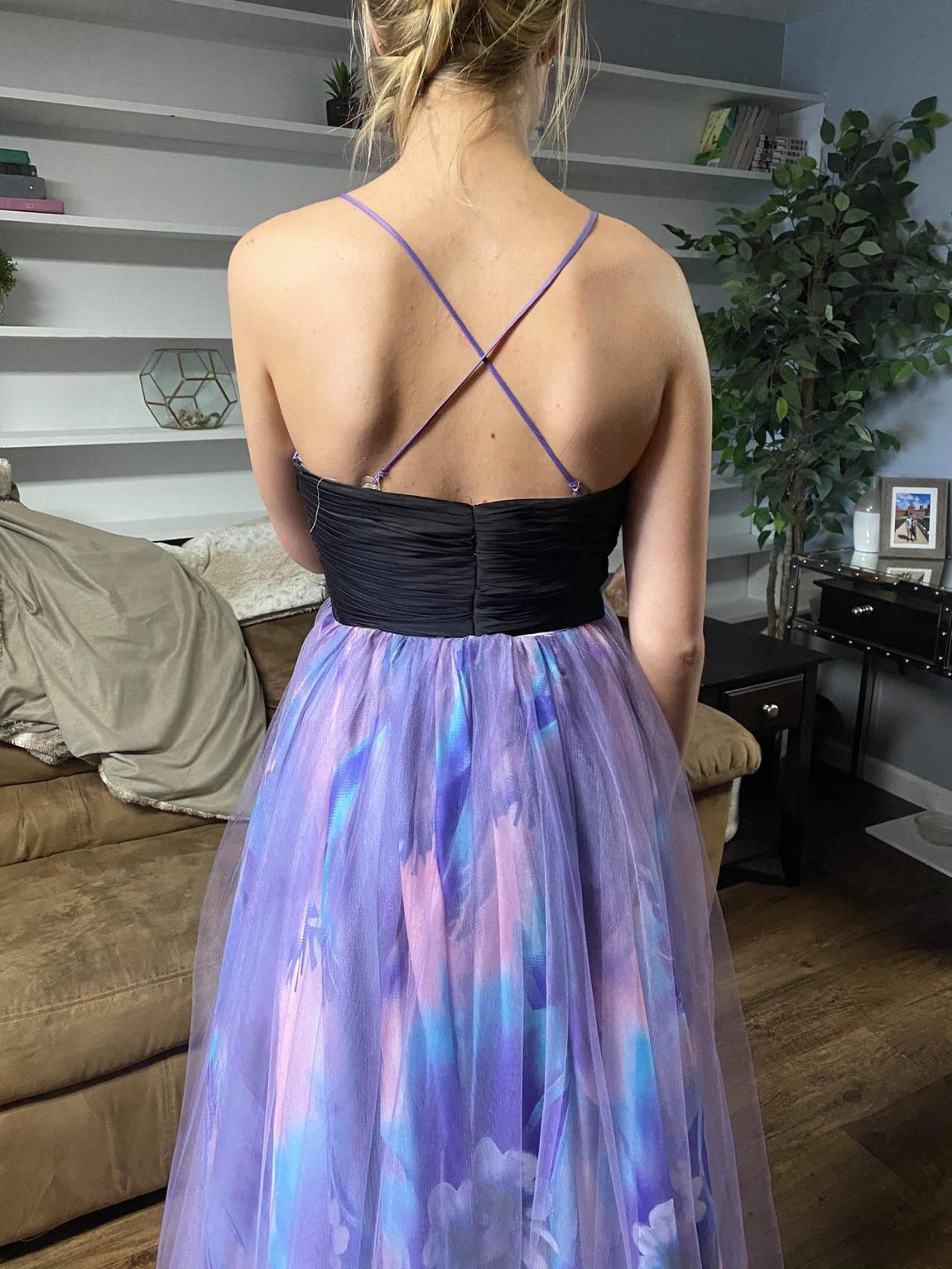 Size 2 Prom Floral Purple Ball Gown on Queenly