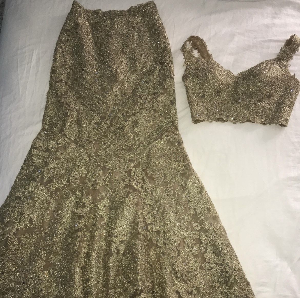 Size 4 Gold Mermaid Dress on Queenly