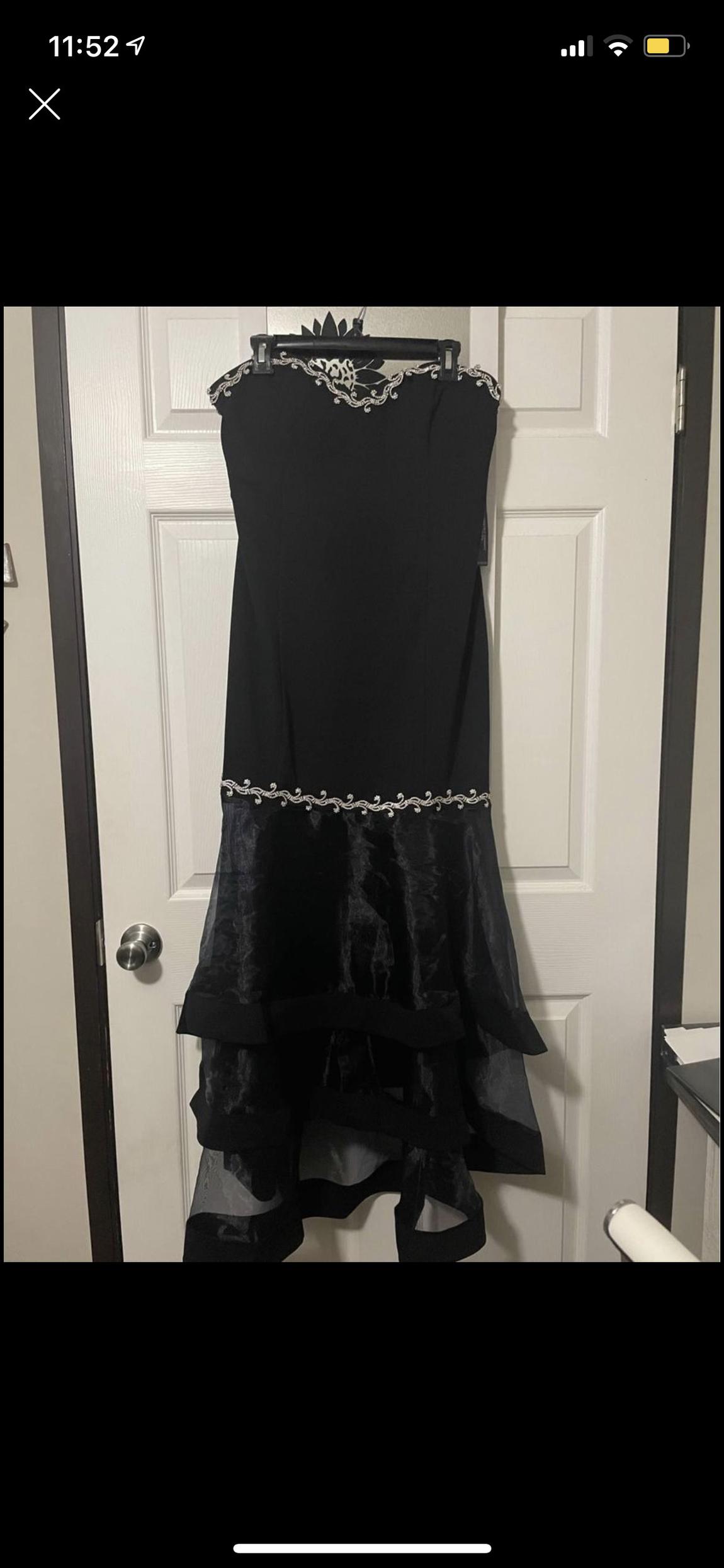 Plus Size 18 Prom Velvet Black Mermaid Dress on Queenly