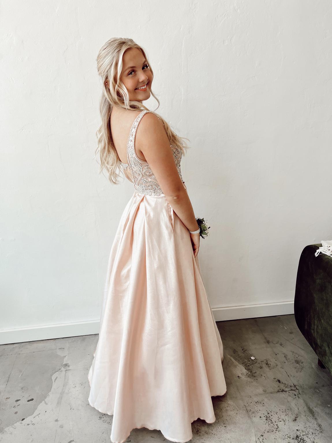 Size 6 Prom Satin Pink Ball Gown on Queenly