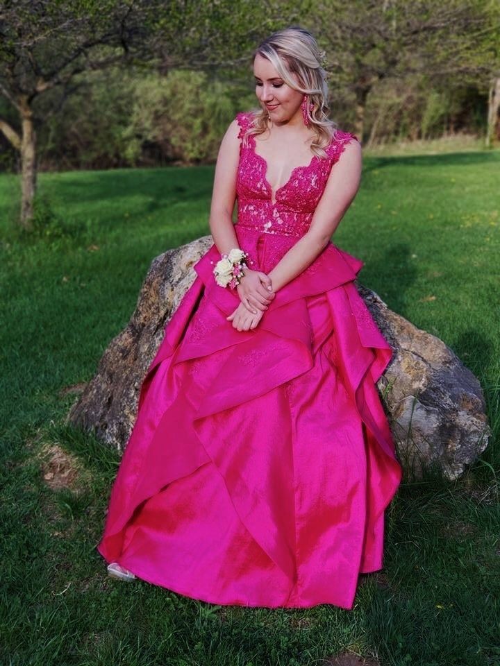 Mac Duggal Size 4 Prom Lace Hot Pink A-line Dress on Queenly