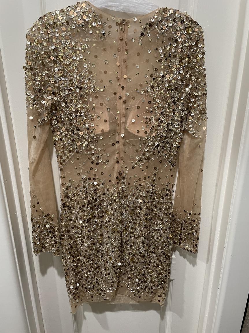 Size 8 Sequined Nude Cocktail Dress on Queenly