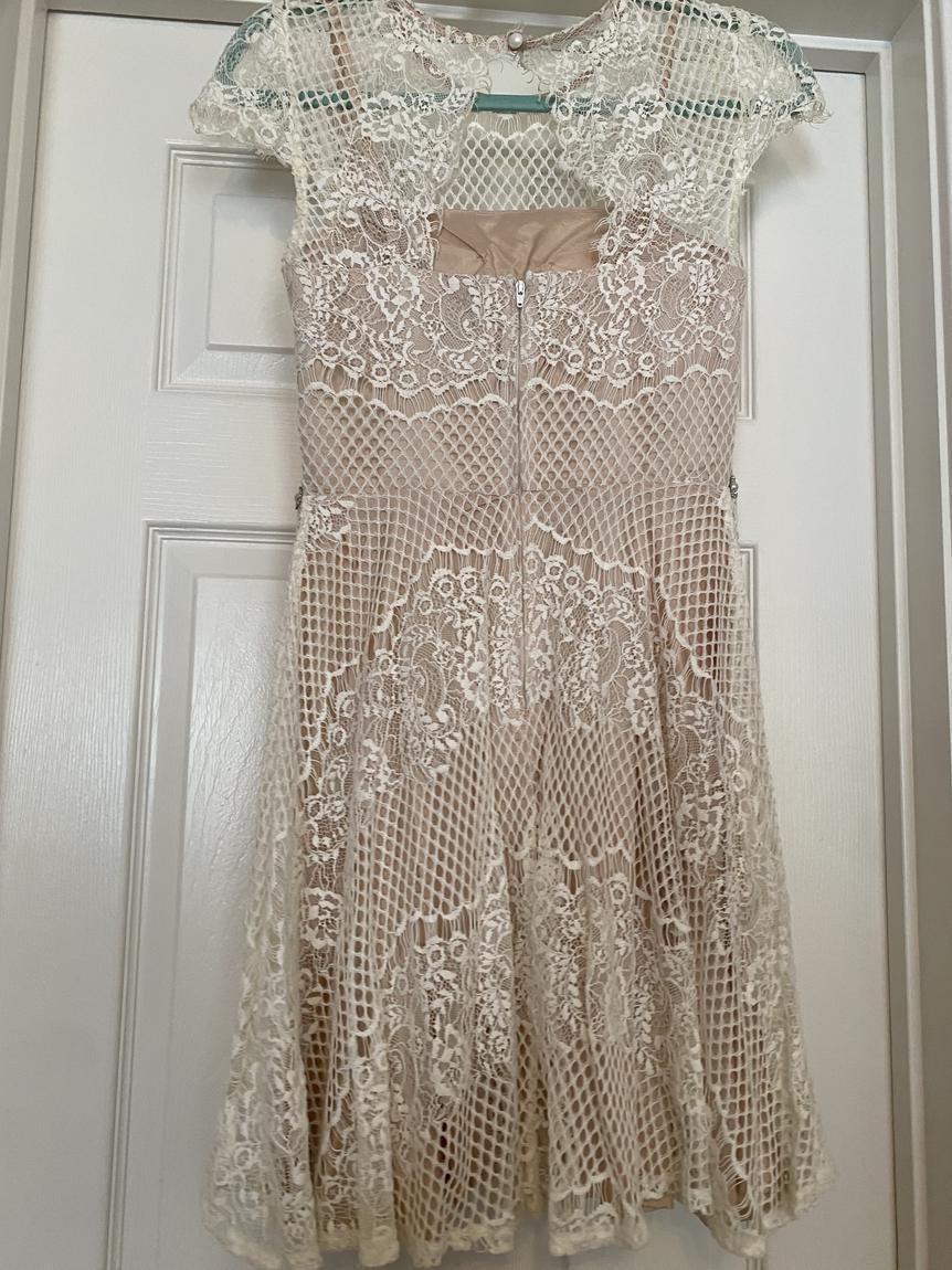 Size 2 Pageant Lace White Cocktail Dress on Queenly