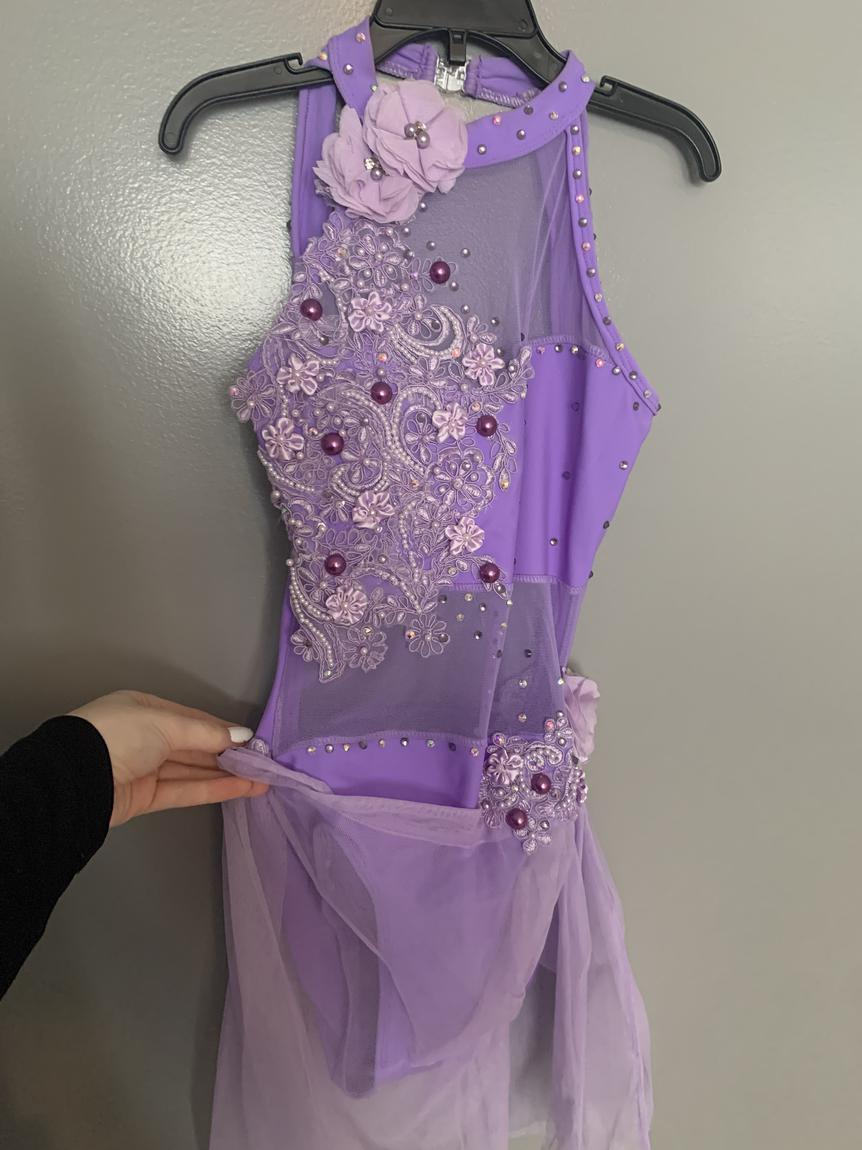 Size 2 Lace Purple Formal Jumpsuit on Queenly