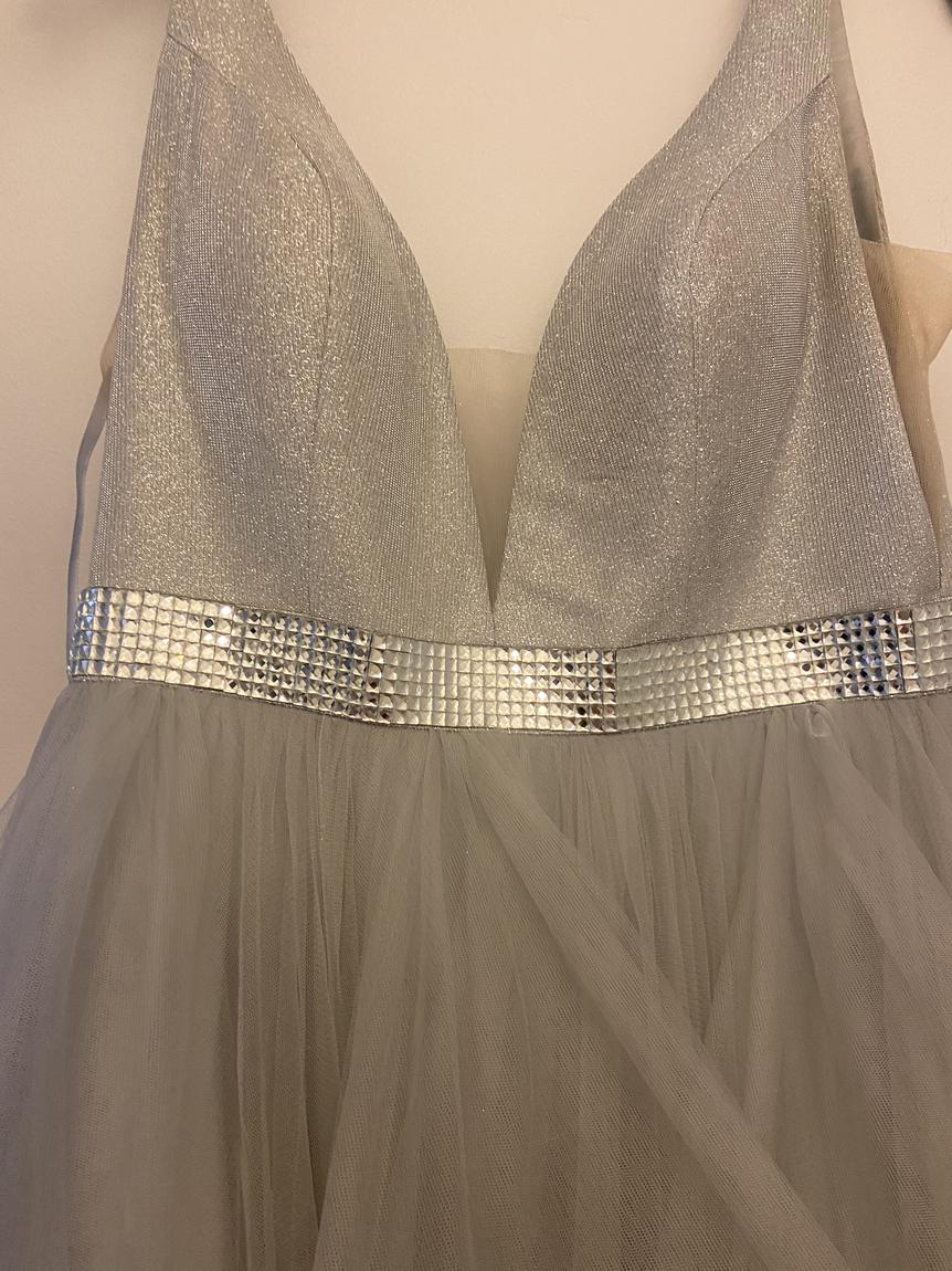 Size 8 Silver A-line Dress on Queenly