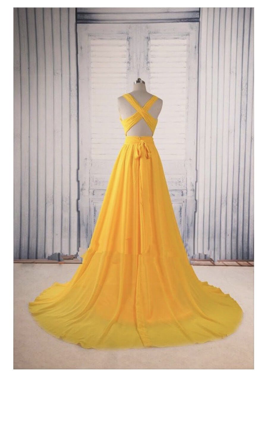 Size 2 Prom Plunge Yellow Dress With Train on Queenly