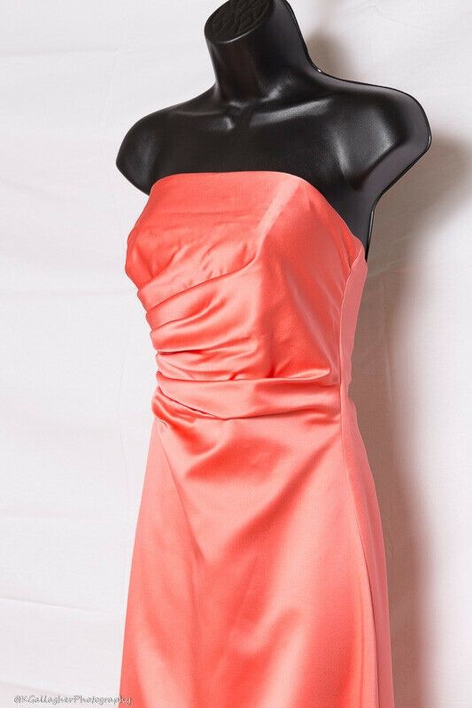 Style Never Altered Cache Size 4 Prom Strapless Coral A-line Dress on Queenly