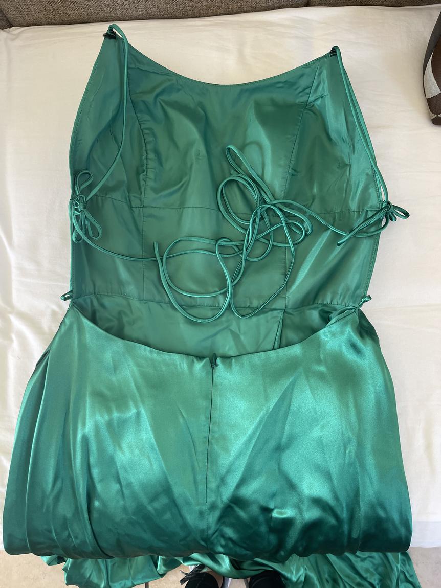 Betsy and Adam Size 6 Satin Emerald Green Side Slit Dress on Queenly