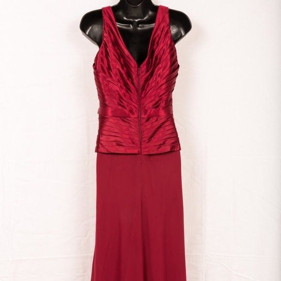 Style Never Altered Patra Size 10 Prom Satin Red A-line Dress on Queenly