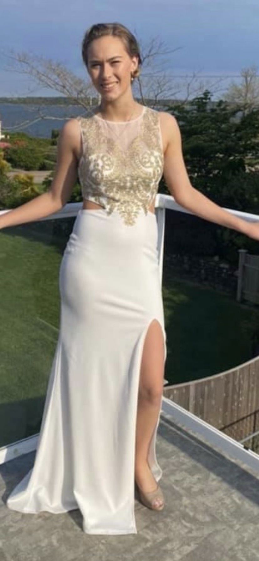 Size 6 Prom White Side Slit Dress on Queenly