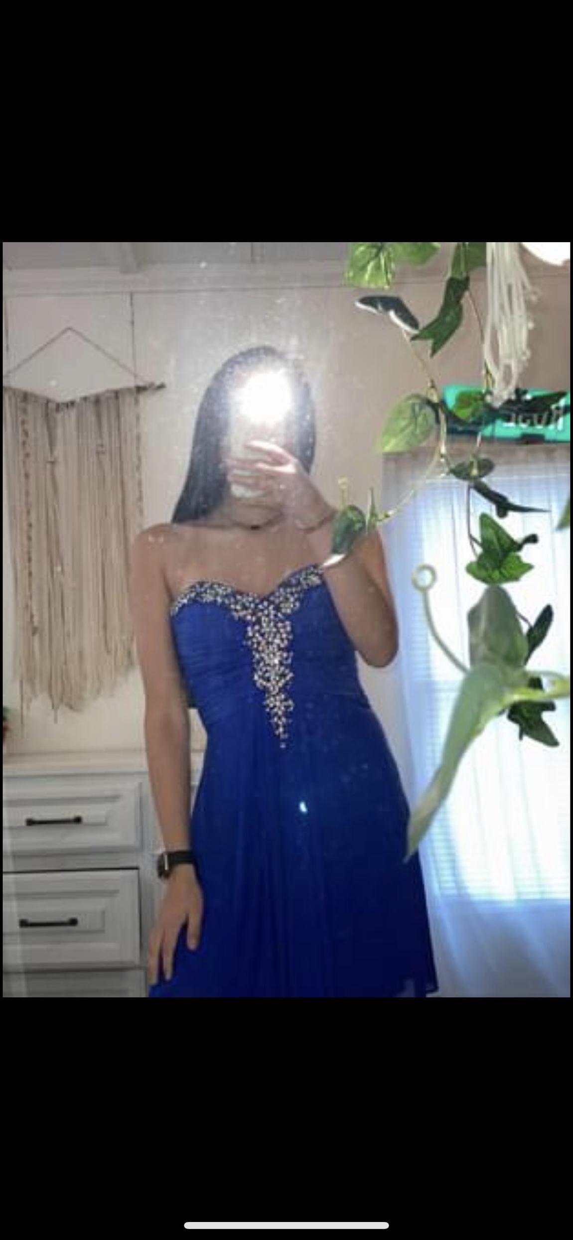 Size 4 Homecoming Sequined Royal Blue Cocktail Dress on Queenly