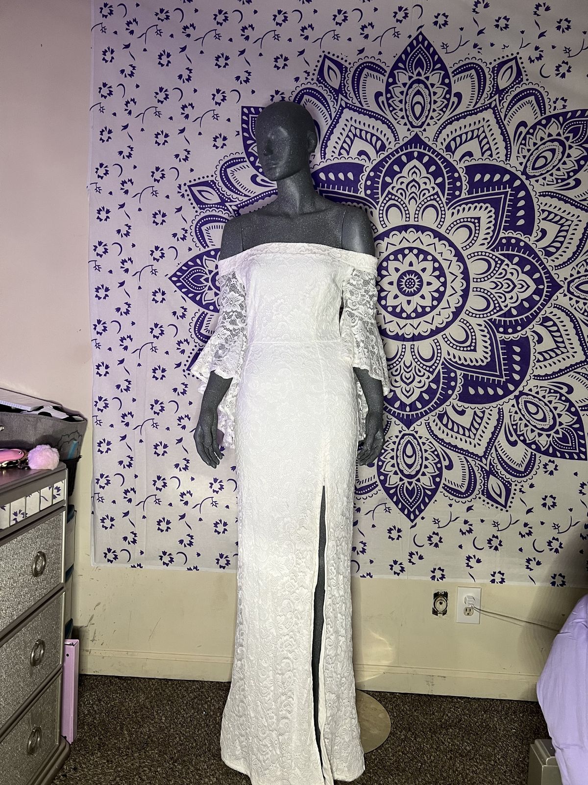 Size 2 Wedding Lace White Mermaid Dress on Queenly