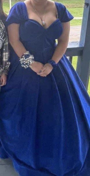 Plus Size 20 Prom Cap Sleeve Royal Blue Ball Gown on Queenly