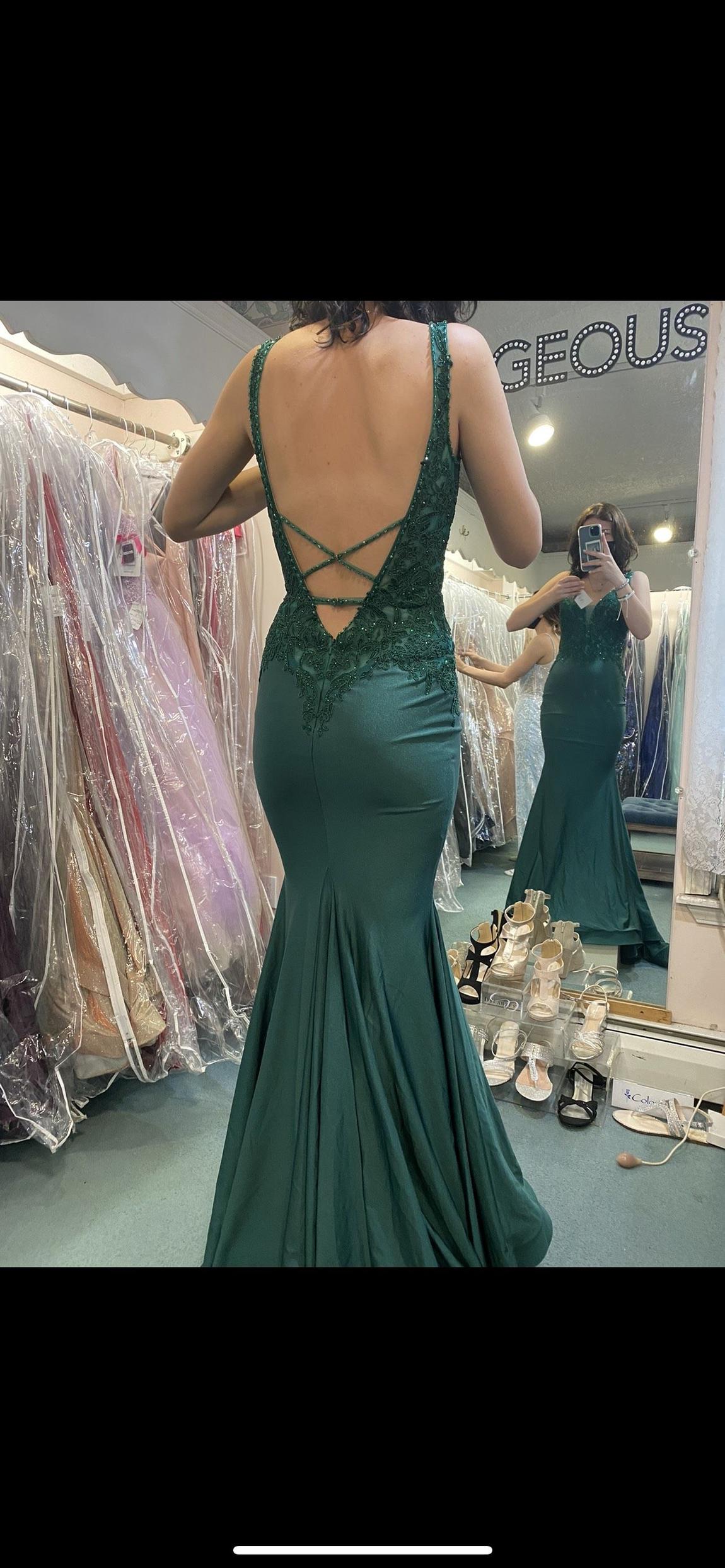 Ellie Wilde Size 2 Prom Lace Green Mermaid Dress on Queenly