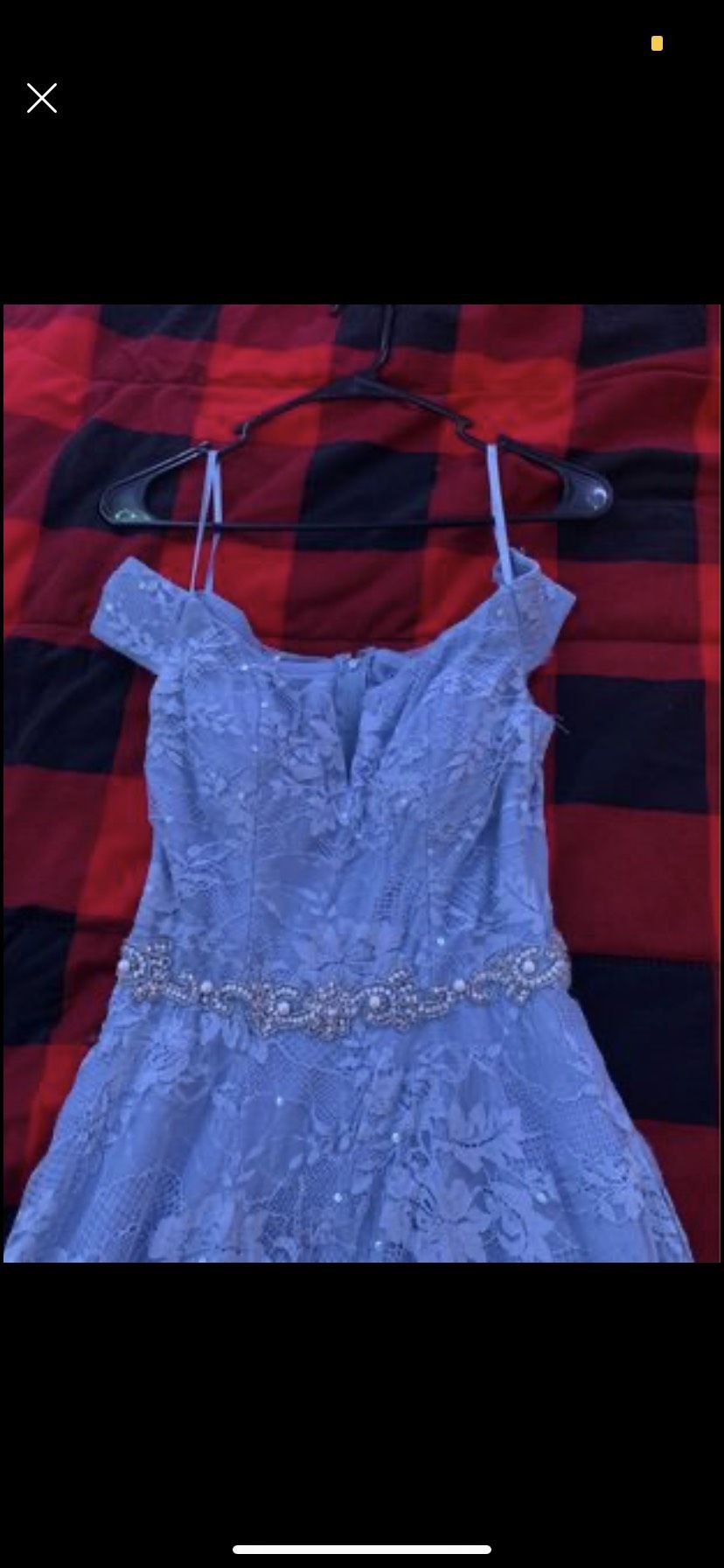 Size 4 Off The Shoulder Lace Light Blue Dress With Train on Queenly