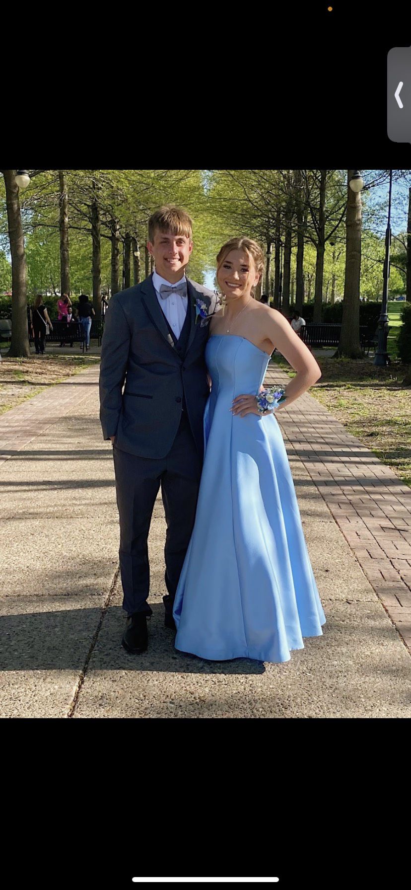 Size 2 Prom Blue Dress With Train on Queenly