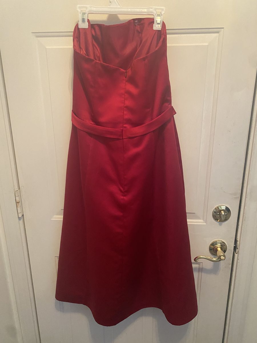 Size 14 Halter Satin Red Cocktail Dress on Queenly