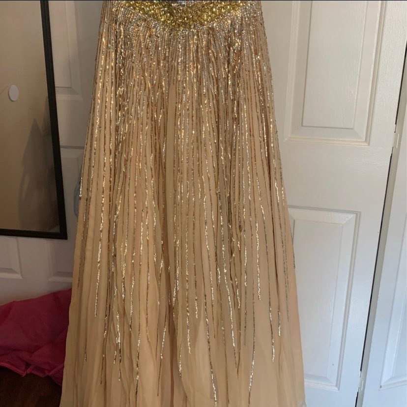 Sherri Hill Size 8 Prom Strapless Sequined Gold Dress With Train on Queenly