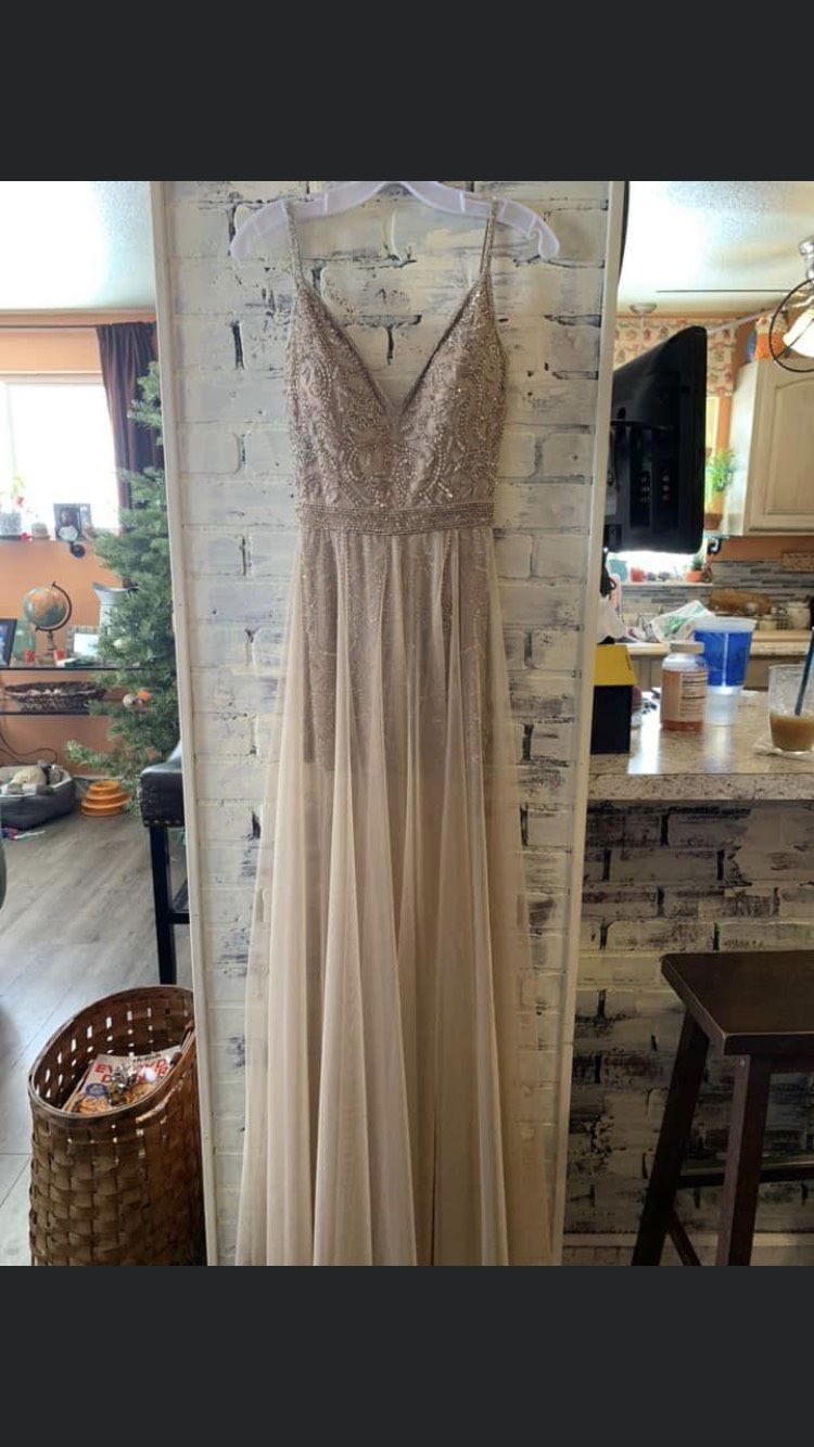 Size 00 Nude Formal Jumpsuit on Queenly