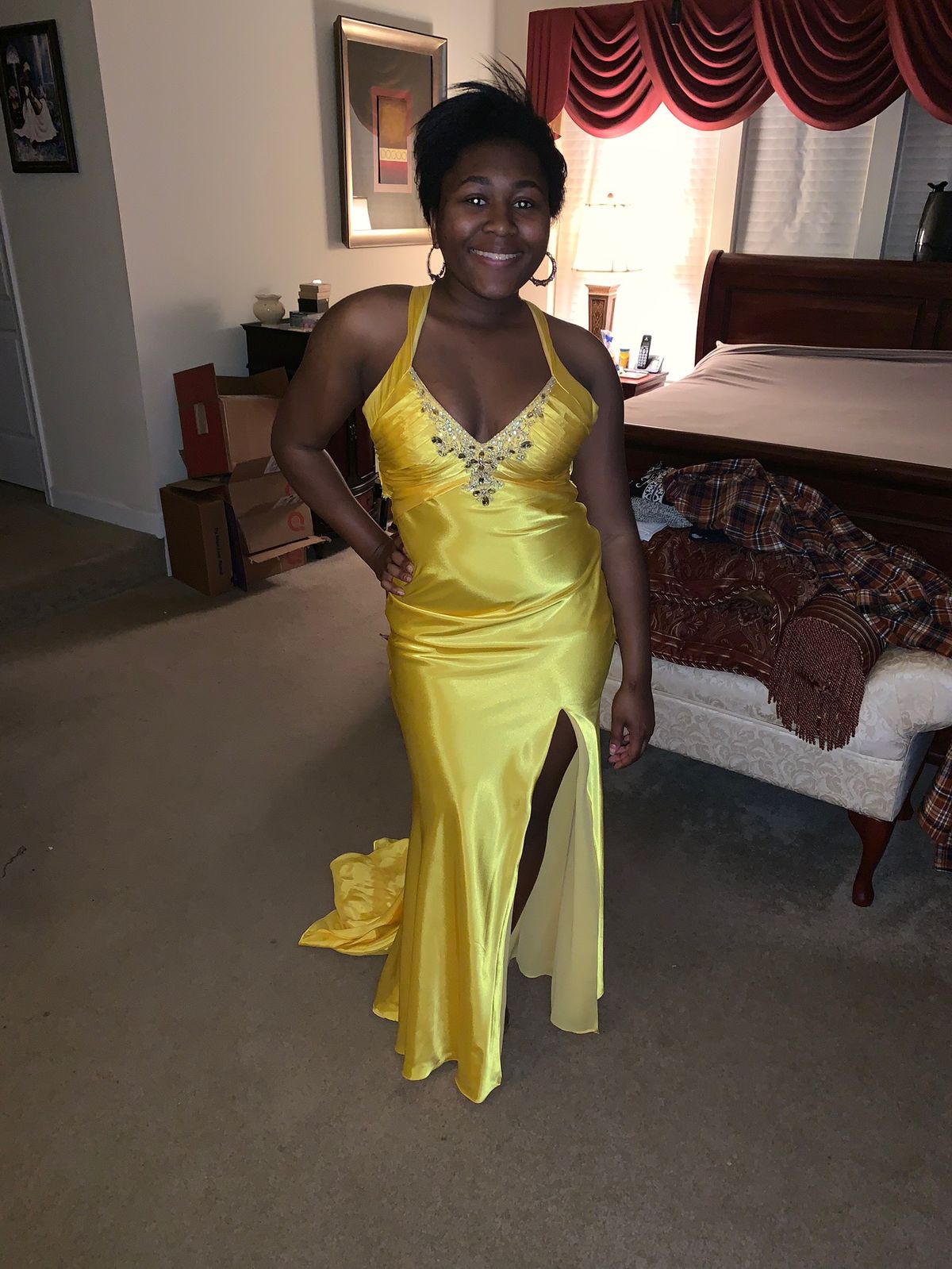 Maggie Sottero Size 10 Prom Yellow Side Slit Dress on Queenly