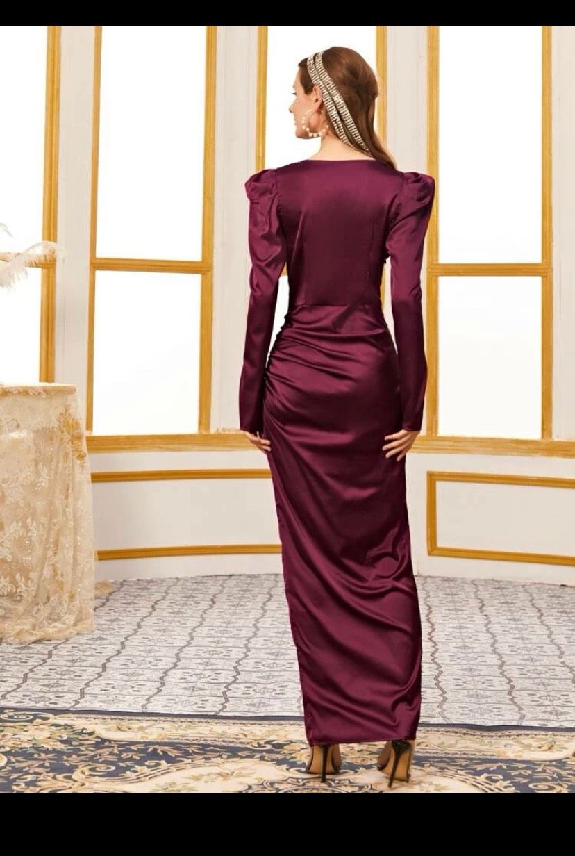 Style -1 Size 6 Prom Long Sleeve Sequined Burgundy Red Cocktail Dress on Queenly
