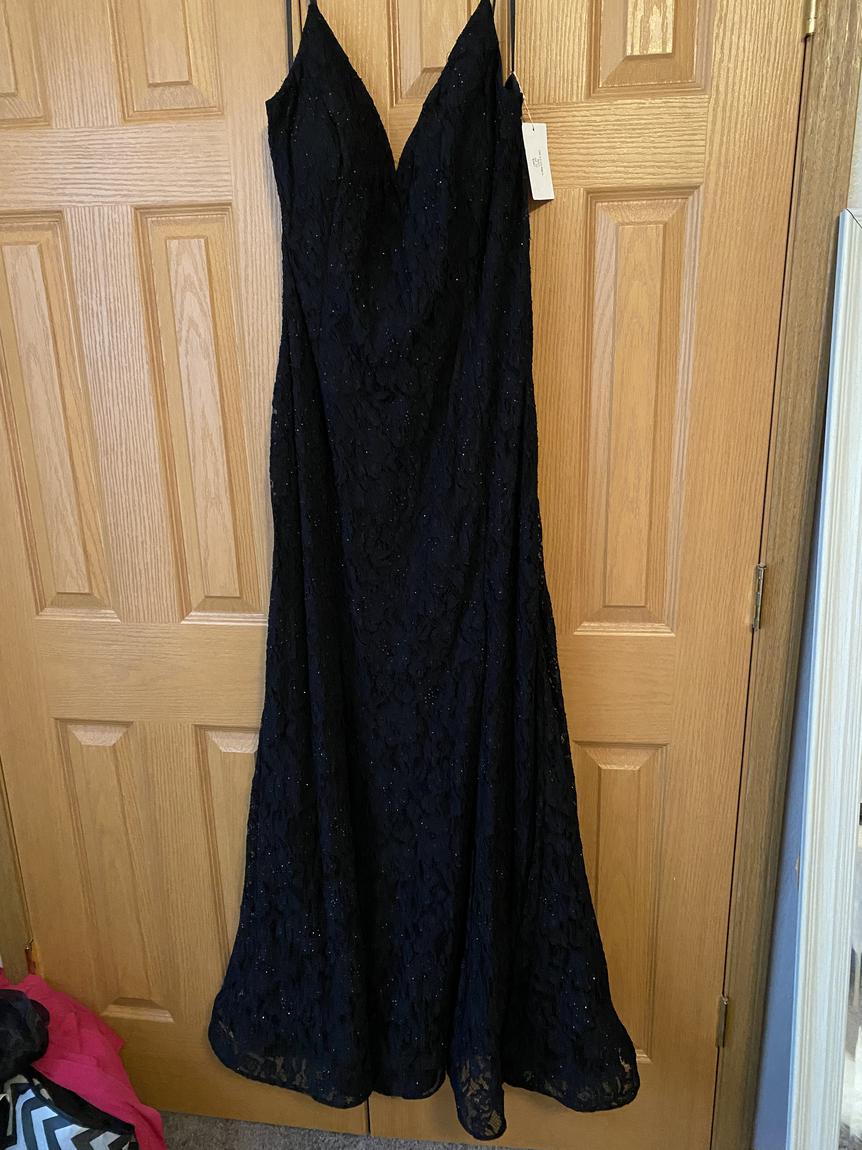 Plus Size 20 Prom Sequined Black Floor Length Maxi on Queenly