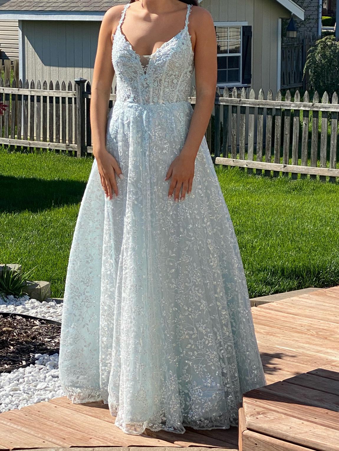 Ellie Wilde Size 6 Prom Lace Light Blue Dress With Train on Queenly