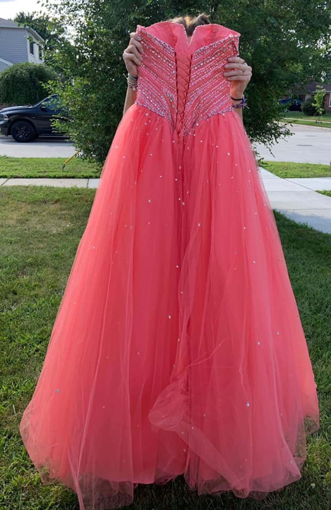 Size 2 Coral Ball Gown on Queenly