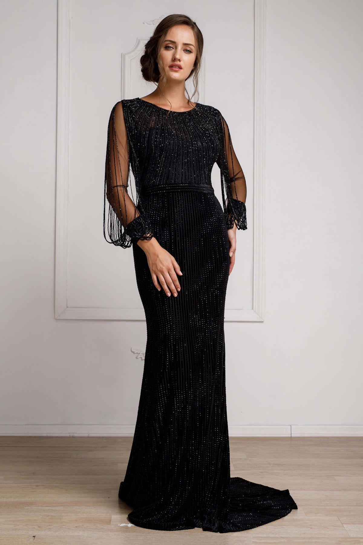 Style 2019 Amelia Size 12 Prom Long Sleeve Velvet Black Floor Length Maxi on Queenly