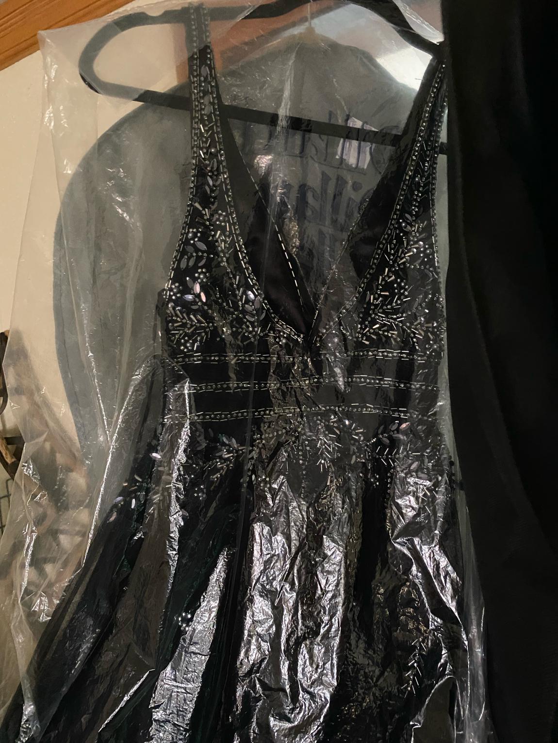 Size 0 Prom Sequined Black A-line Dress on Queenly