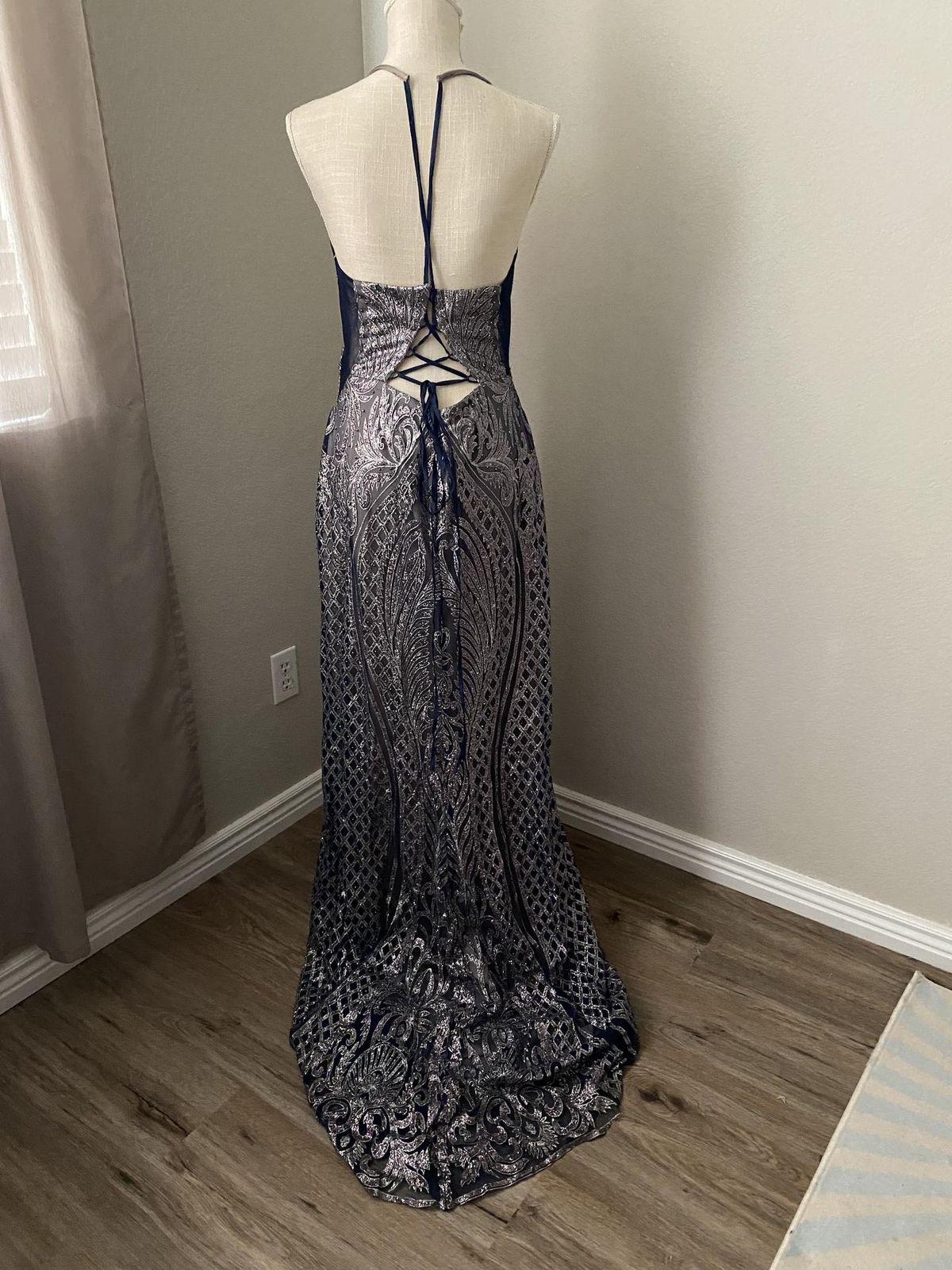 Size 10 Prom Sheer Navy Blue Floor Length Maxi on Queenly