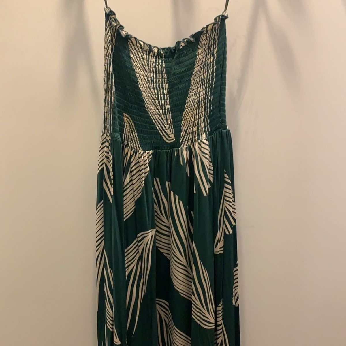 BCBG Size 2 Strapless Green Floor Length Maxi on Queenly