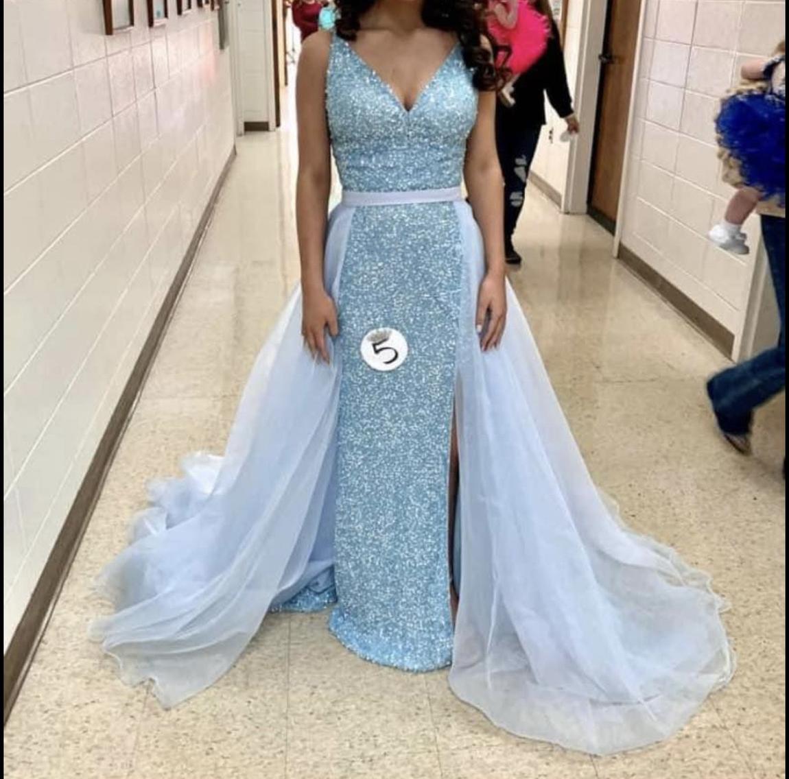 Ashley Lauren Size 2 Prom Light Blue Dress With Train on Queenly