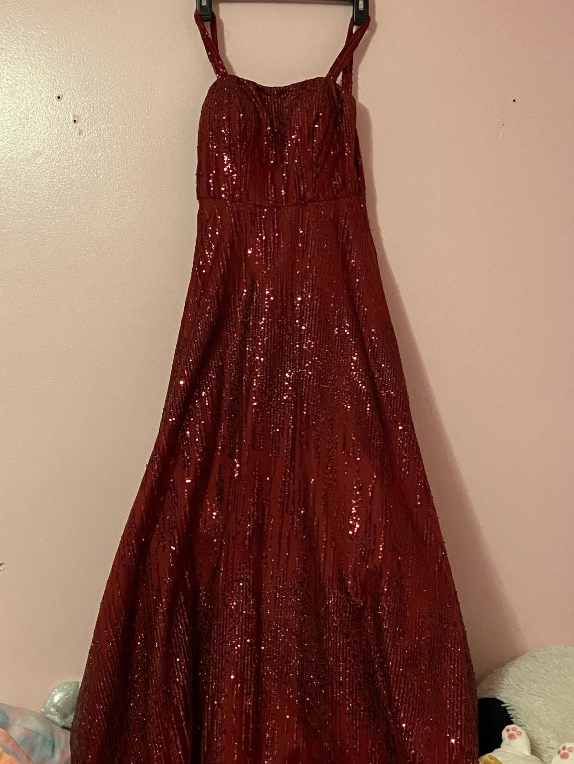 Size 2 Prom Sequined Red A-line Dress on Queenly