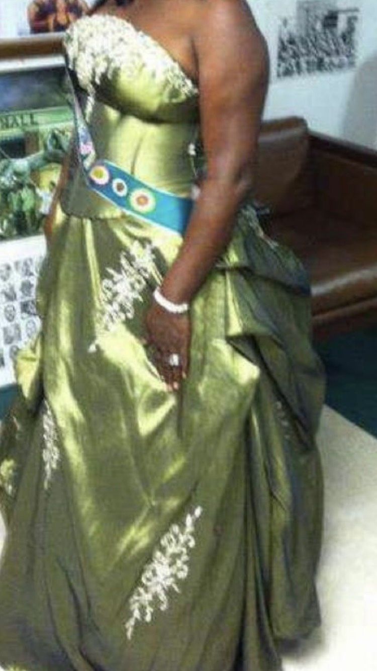 Size 14 Prom Strapless Sequined Green Ball Gown on Queenly
