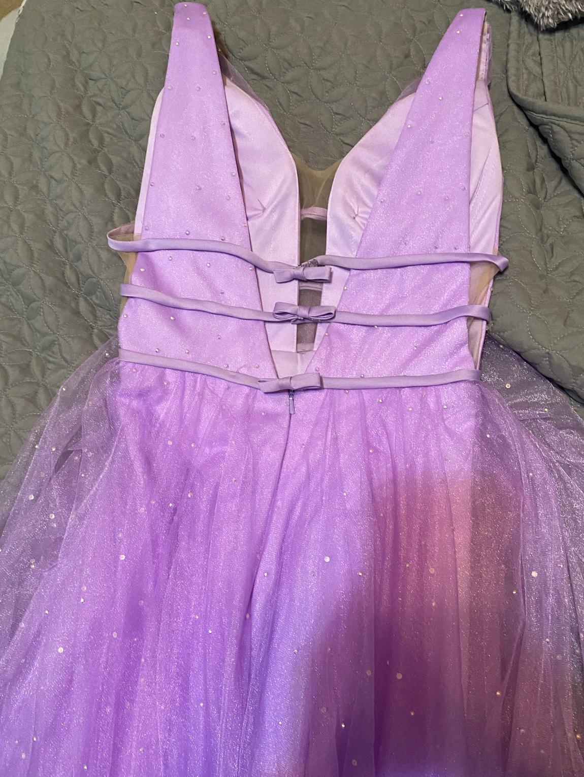 Sherri Hill Size 4 Prom Plunge Light Purple A-line Dress on Queenly