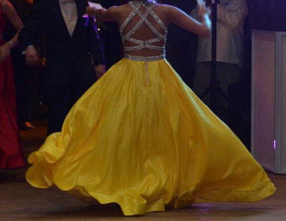 Mac Duggal Size 10 Yellow Ball Gown on Queenly