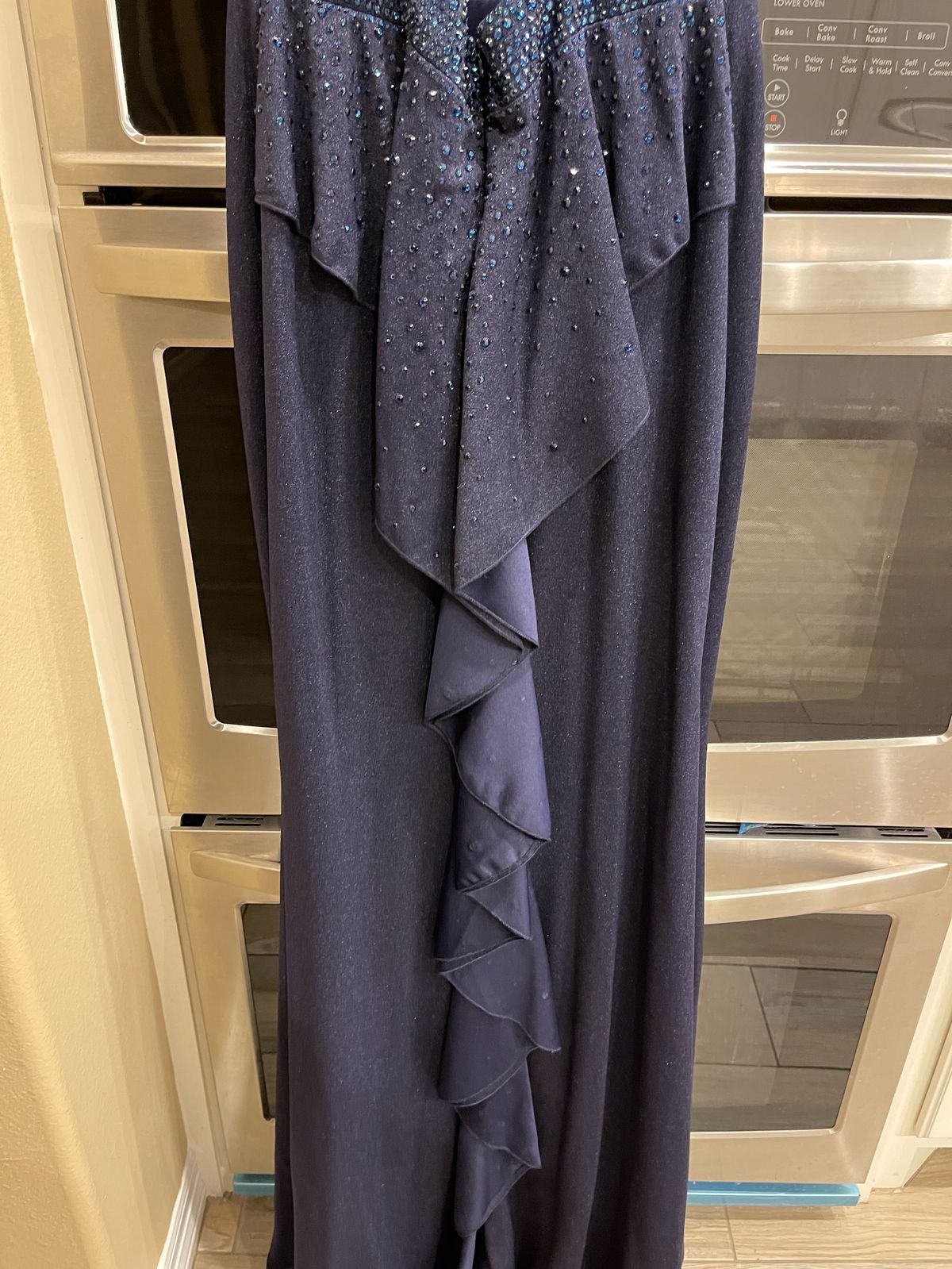Size 8 Navy Blue Floor Length Maxi on Queenly