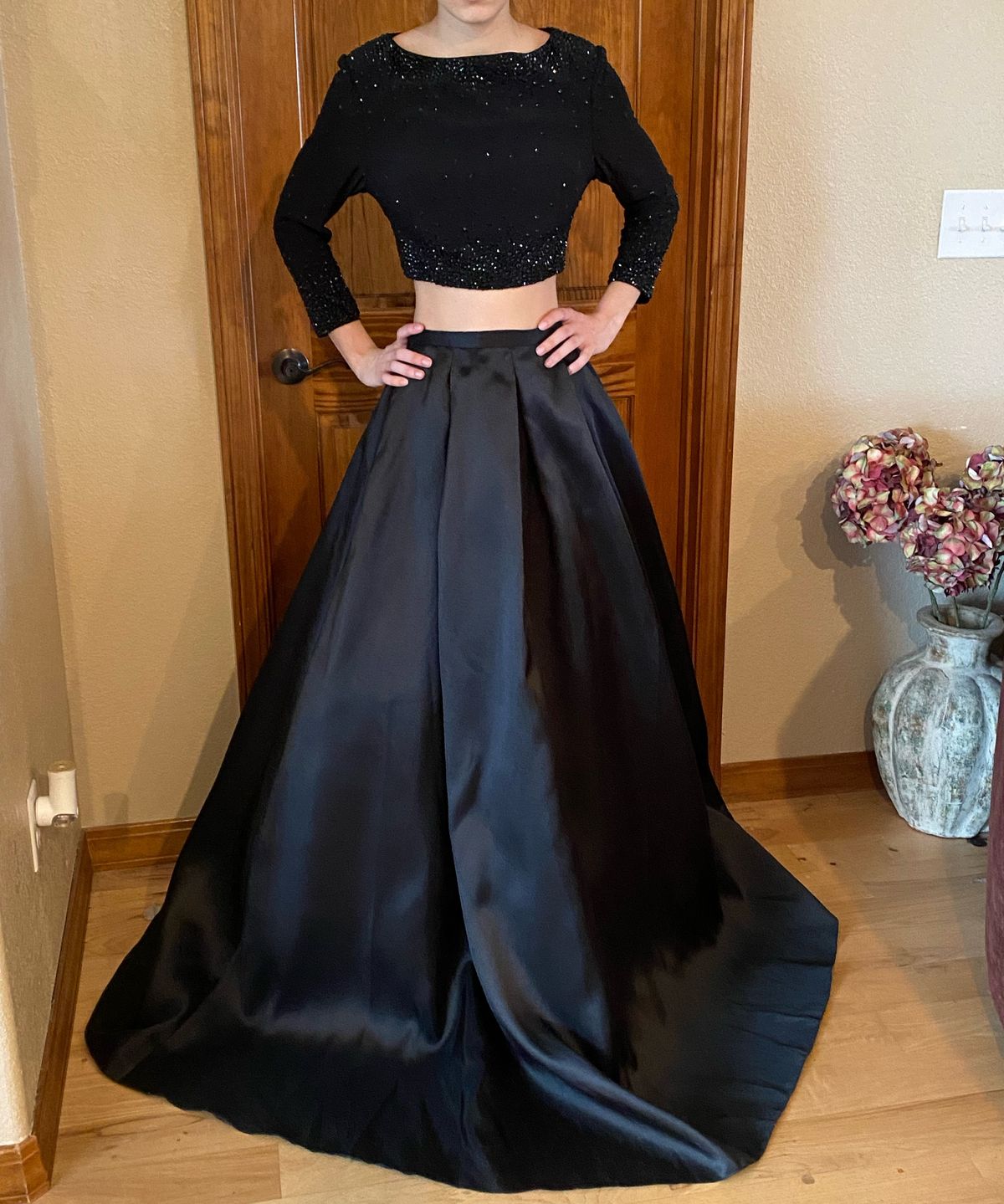 Jovani Size 2 Black Ball Gown on Queenly