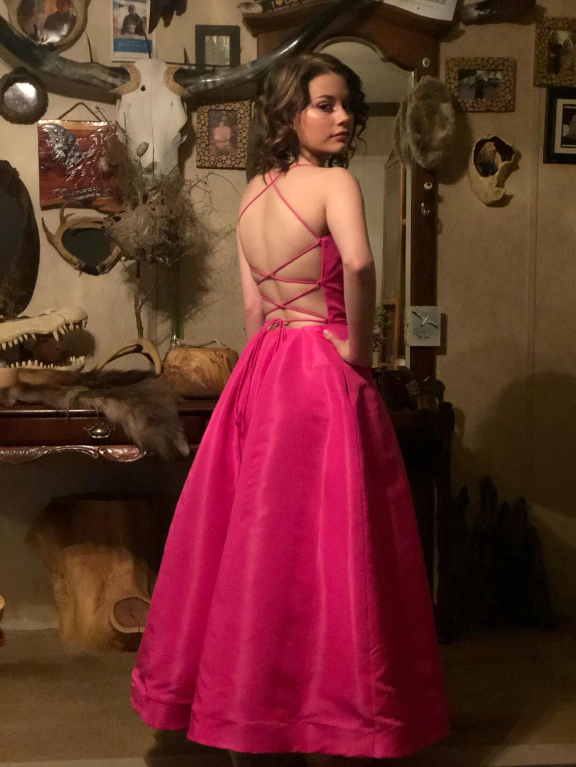 Size 0 Pink Ball Gown on Queenly