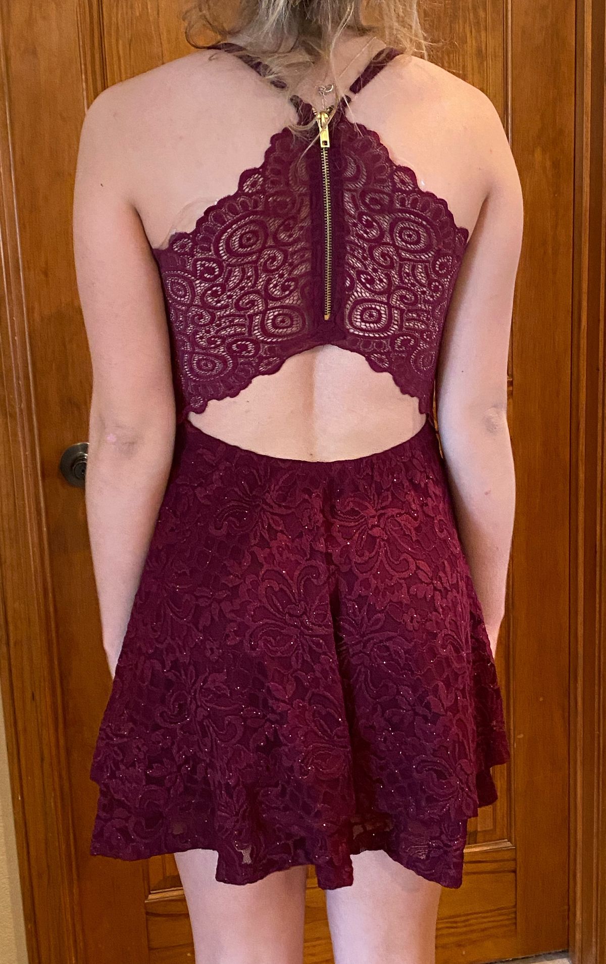Size 2 Homecoming Lace Burgundy Red Cocktail Dress on Queenly
